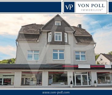 Frisch renovierte Dachgeschosswohnung verkehrsgünstig gelegen! - Photo 2