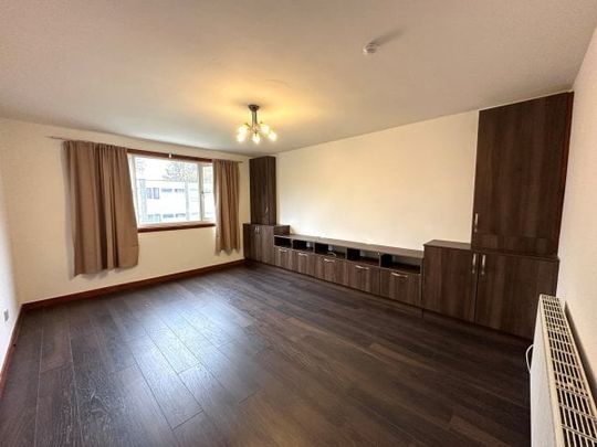 McGregor Road, Cumernauld - Photo 1