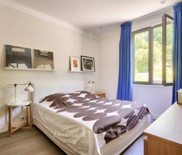 Location maison, Bougival, 8 pièces, 256.56 m², ref 85985761 - Photo 2