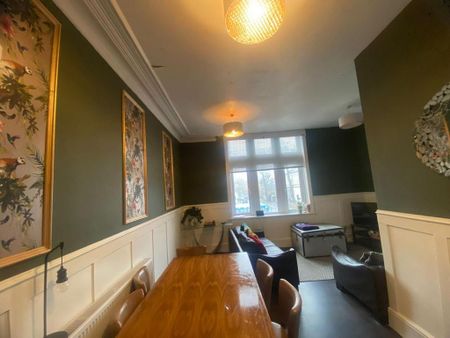 5 bedroom semi-detached house to rent - Photo 2