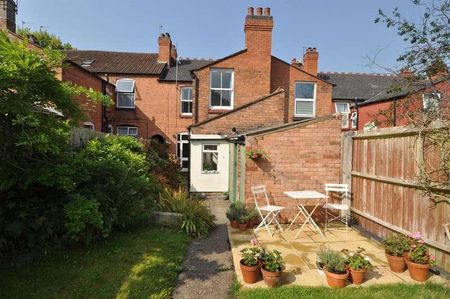 Beaconsfield Road, Balsall Heath, Birmingham, West Midlands, B12 - Photo 5