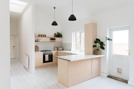 2 bedroom flat to rent - Photo 2