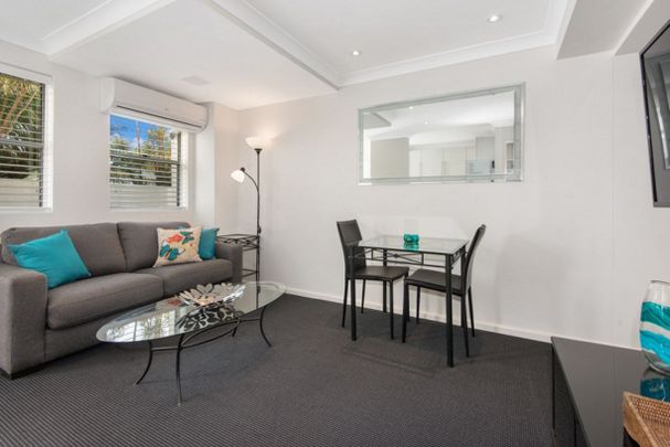 Executive 1 bedroom Fully Furnished - Photo 1