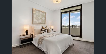 Elevated waterfront living with resort luxury and scenic views. - Photo 4