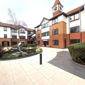 Swan Courtyard, Birmingham, B26 - Photo 2