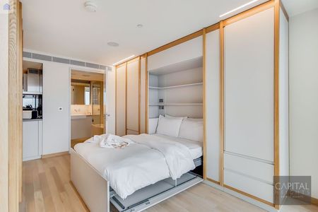 Manhattan Loft Gardens, 20 International Way, London - Photo 3
