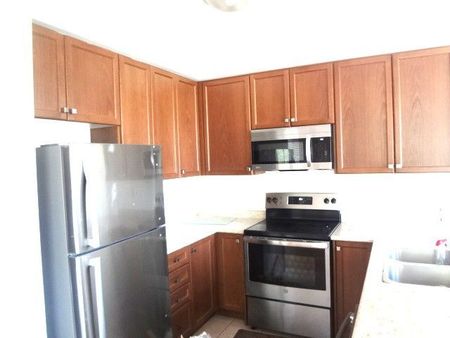 For Lease - 8273 Tulip Tree Drive Unit# 17, Niagara Falls, Ontario - Photo 5