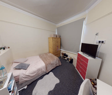 7 Flat 1 Headingley Avenue, Leeds, LS6 3EP - Photo 4 | Rentumo