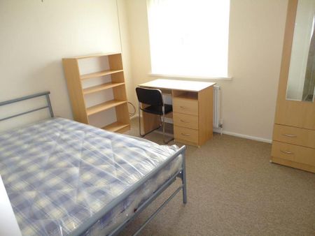 5 bedroom house to rent - Photo 2