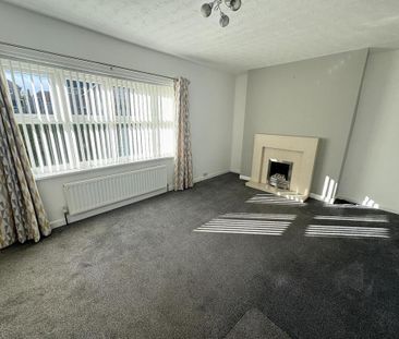 3 bedroom end of terrace house to rent - Photo 1