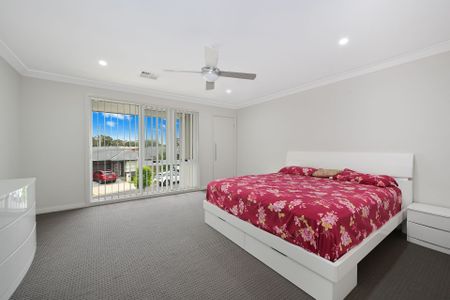 13 Empire Circuit, Penrith - Photo 4