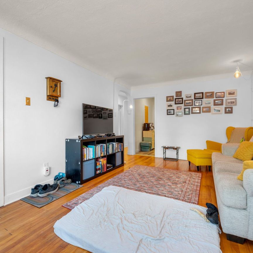 For Lease - 71 Genest Street Unit# Unit 2, Vanier and Kingsview Park, Ontario - Photo 1