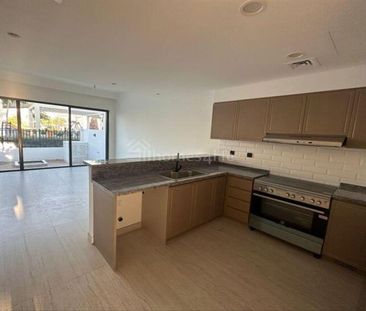 Single Row Park Facing | Townhouse in Damac Lagoon - Photo 2