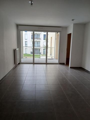 SANS FRAIS D'AGENCE - APPARTEMENT T2- LA ROCHELLE - Photo 3