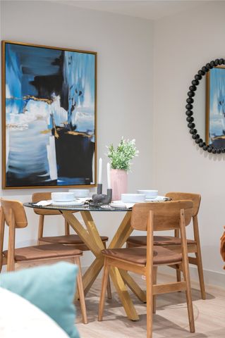 Randalls Way, Leatherhead, Surrey, KT22 flat to rent - Photo 4