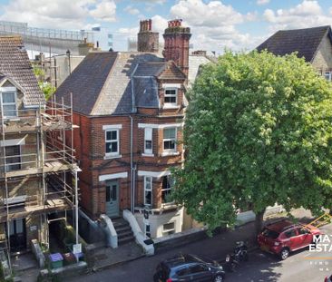 4 bedroom maisonette to rent - Photo 1