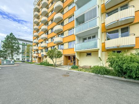 Pronájem bytu 2+1 59 m² - Fotografie 5