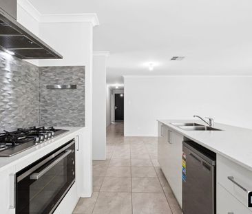 Modern Comfort Meets Coastal Convenience - Photo 5