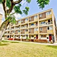 Spacious Rooms in Bethnal Green & Shoreditch - Photo 2
