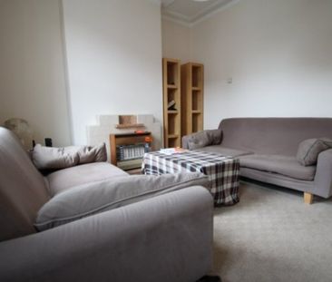 3 Bed - Homely 3 Bedroom House, Crookesmoor - Photo 1