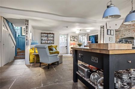 2 bedroom terraced house to rent - Photo 5