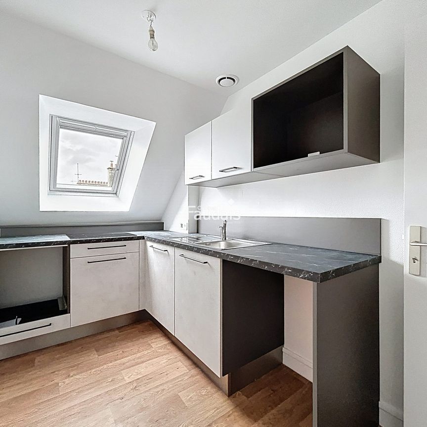 Location Appartement 3 pièces 52m² ST LO 50000 - Photo 1