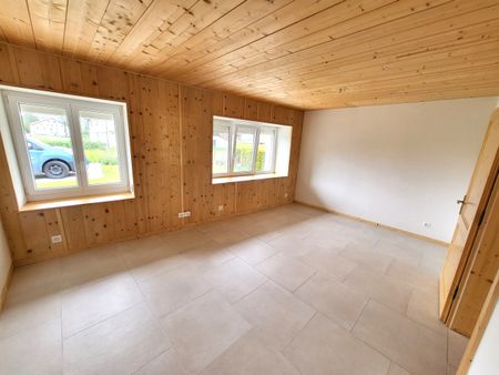 Joli appartement de 3 pièces au rez-de-chaussée au centre du village des Verrières - Photo 3