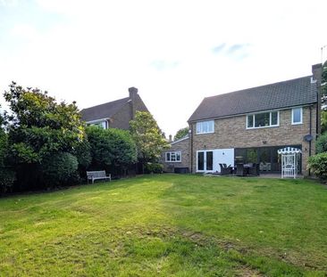 4 bedroom detached house to rent - Photo 5