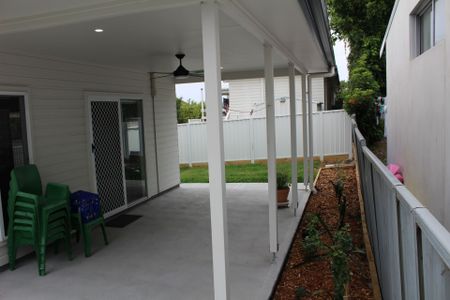 Centrally Located Beach House - Photo 4