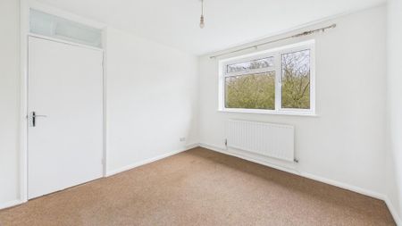 2 bedroom maisonette to rent - Photo 5