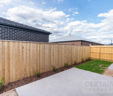 Modern Co-Living Made Easy at 11 Beethistle Drive, Rockbank – From ... - Photo 1