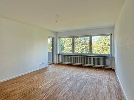 Großzügige + helle 3-Zimmer-Wohnung mit Balkon in guter Lage - Photo 2