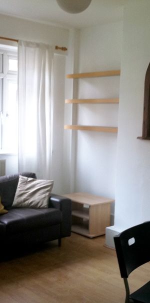 1 Bed Flat, Druid Street, SE1 - Photo 1
