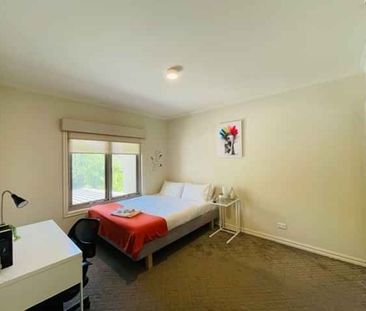 Room 11 (Non Ensuite) - Photo 3