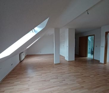 WunderschÃ¶ne Dachgeschoss Wohnung in Zwickau, Oberplanitz ab sofor... - Photo 1