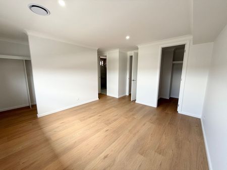 Brand New Ultra Modern Duplex - Photo 3