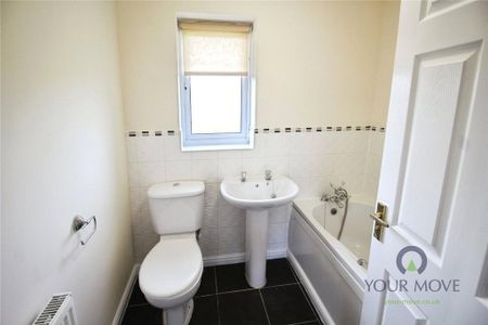 4 bedroom detached house to rent - Photo 4