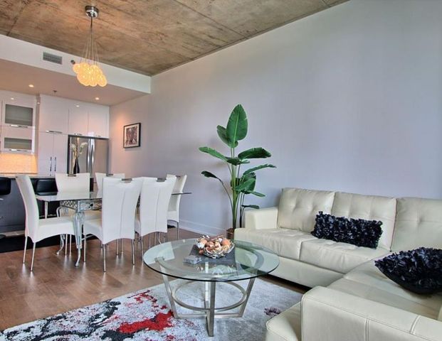 ᐅ Montréal – Condo appartement à louer - Photo 1