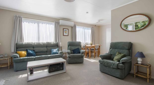 Gardeners Delight - Photo 1