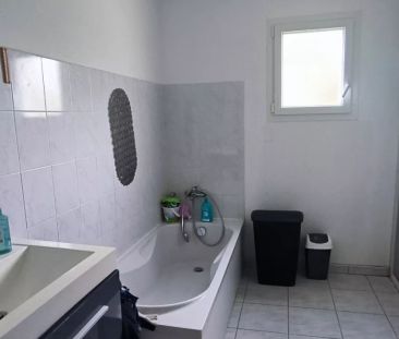 Location de plain-pied à TAIZE AIZIE - Photo 6