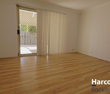 Close to everything - Photo 2