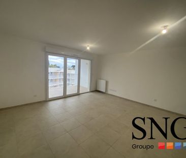 T3 AVEC LOGGIA + PARKINGS - Photo 1