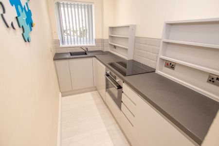 2 bedroom flat to rent - Photo 5
