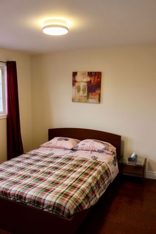 Mississauga Furnished Detached Home for Rent - Stunning 3 Bedroom with City Views, Private Garden, and Garage - Photo 3