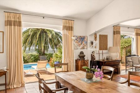 Tourrettes-sur-Loup - Villa provençale avec vue mer - Photo 4