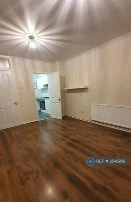 2 bedroom end of terrace house to rent - Photo 1