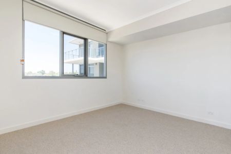 Stunning Richmond Quarter Apartment - Photo 3