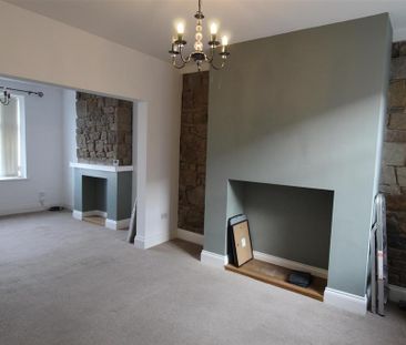 2 bedroom terraced house to rent - Photo 4