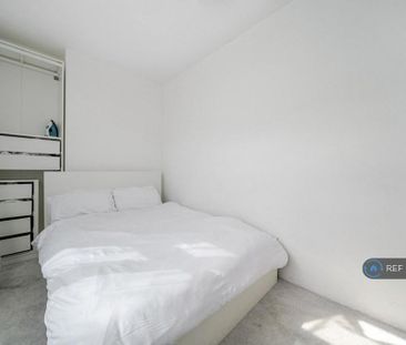 2 bedroom maisonette to rent - Photo 6