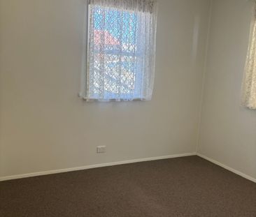 Character and charm in South Toowoomba - Photo 4